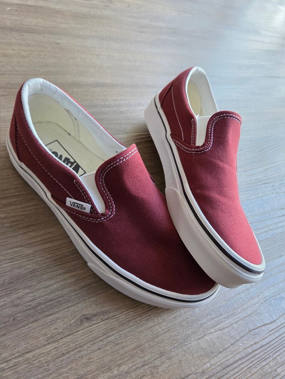 Vans Classic Slip On Madder Brown Maroon White Canvas Sneakers Womens 6.5 NWOB